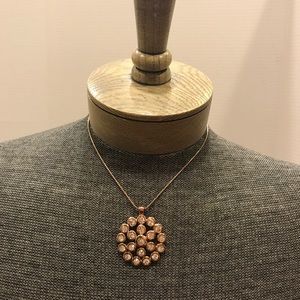 Gold/Bronz colored necklace
